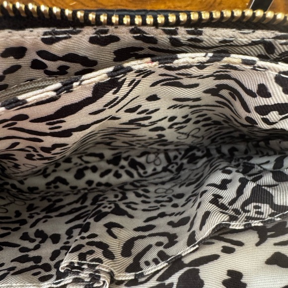 JESSICA SIMPSON Black Snake Skin Print Crossbody Bag with Chain Strap - Picture 9 of 11